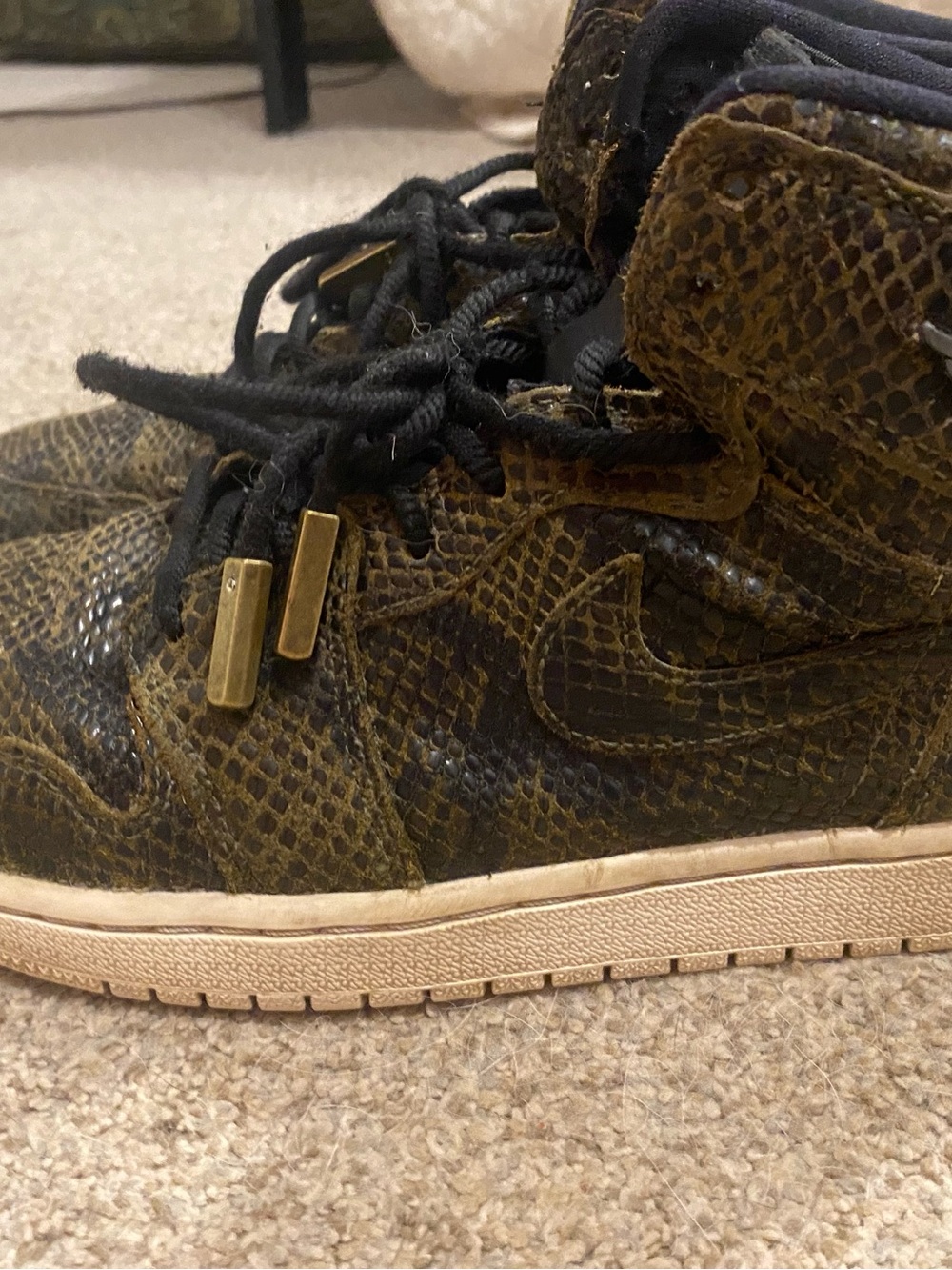 Jordan 1’s Black Snake-Texture High-Top Sneakers - Picture 3 of 9